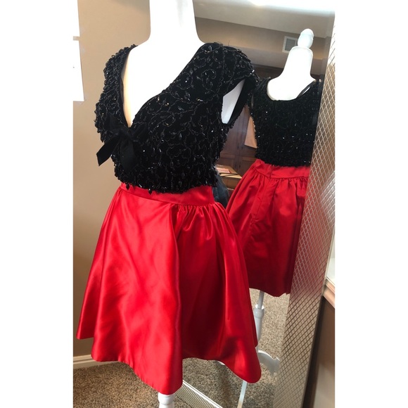 Sherri Hill Dresses & Skirts - SALE Sherri Hill 50723 Dress